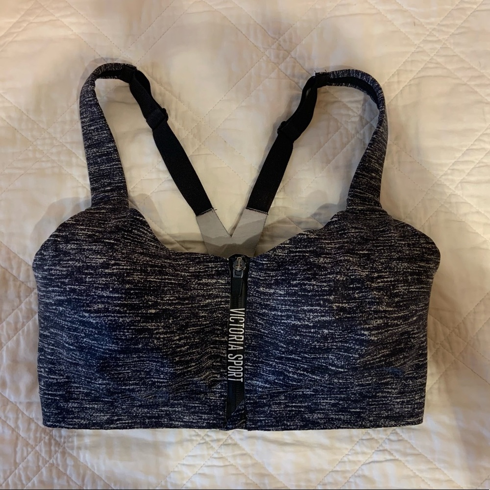 VS Sport Sports Bra